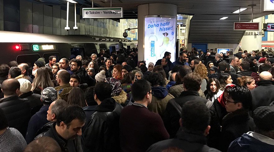 İstanbul’da gece metrosundan 50 bin kişi faydalandı